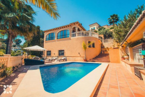 Villa Amelia by Abahana Villas
